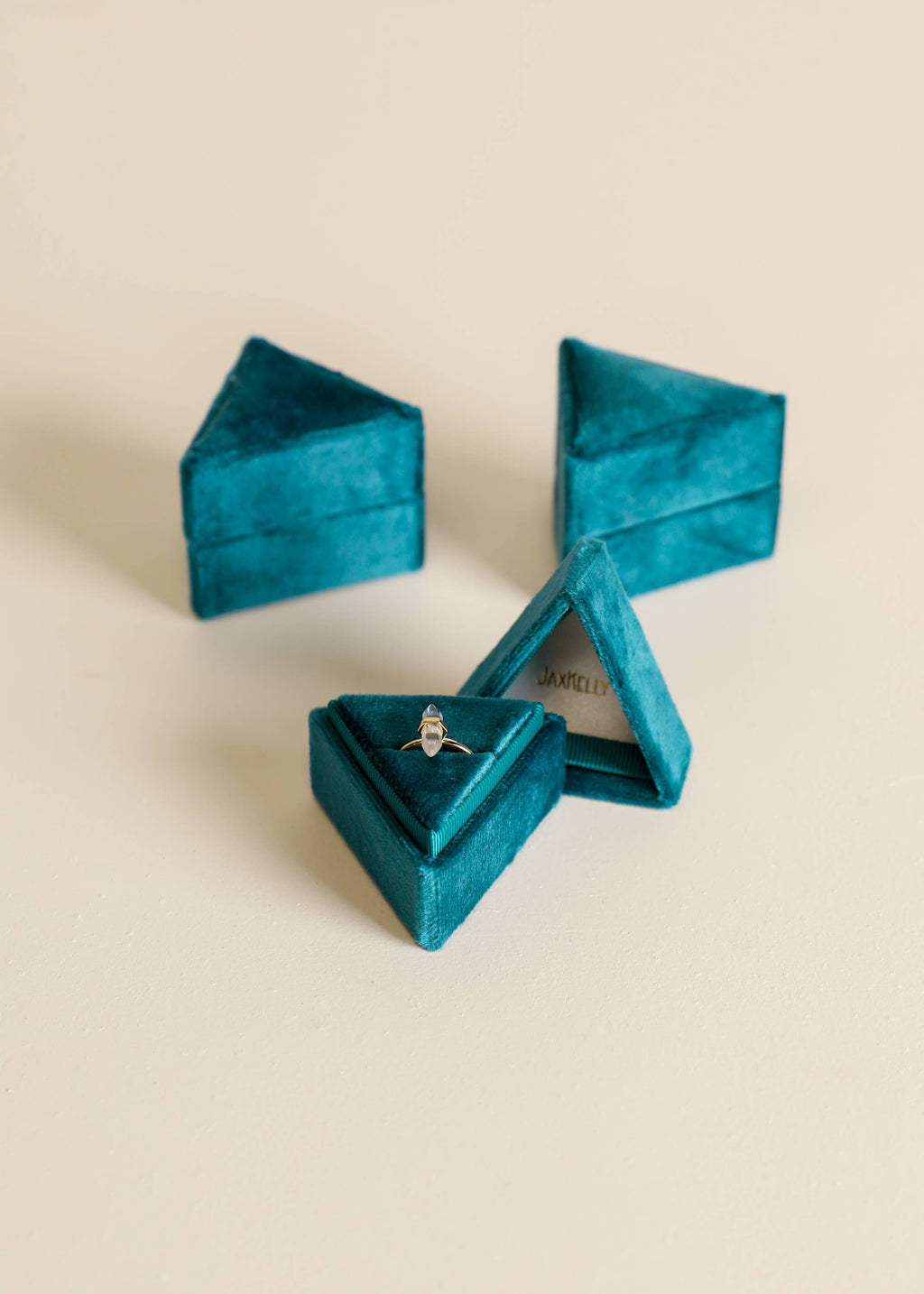 Velvet Jewelry Box - Triangle - Teal