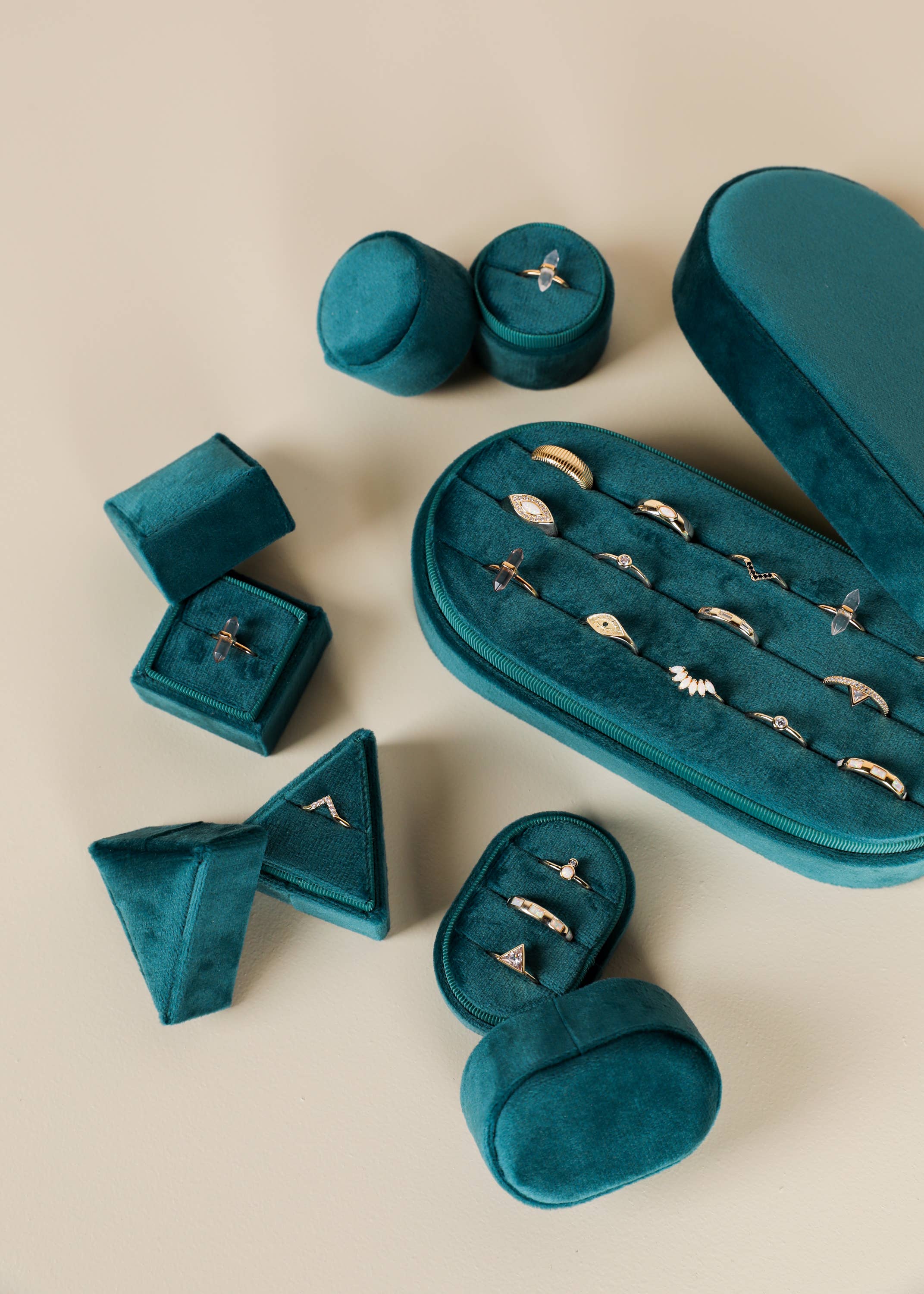 Velvet Jewelry Box - Triangle - Teal